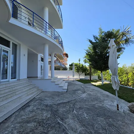 Azzurre Bay *
