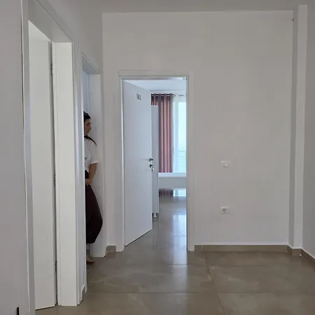 Azzurre Bay * Vlorë